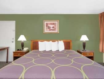 Super 8 La Grange Hotel Room photo